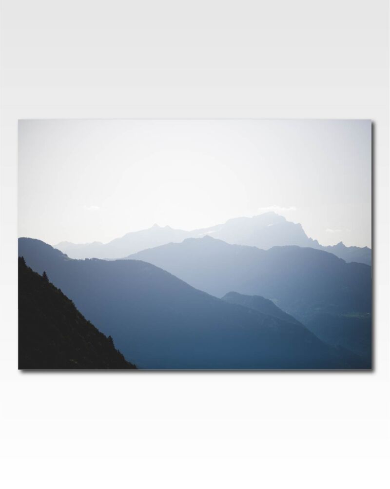Les Montagnes |  By Phil Suarez.